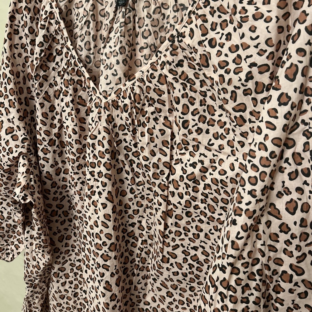 Ellos‎ Plus 5X Cheetah Print V Neck Elbow Sleeves Blouse - Picture 2 of 4